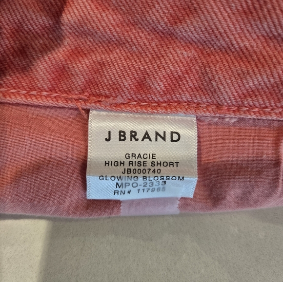 J Brand Gracie High Rise Shorts in Glowing Blossom - Picture 4 of 10